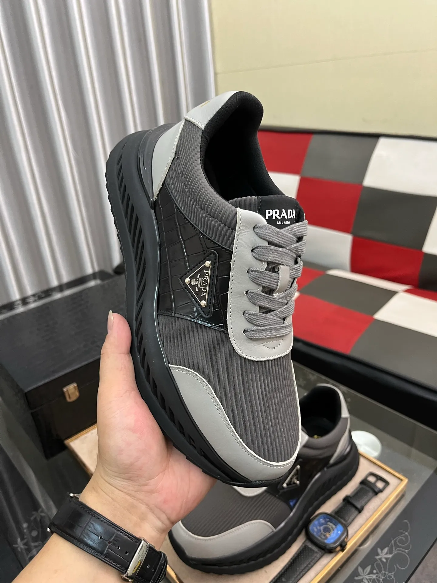 Men's shoes 💰458⌚️⌚️[PRADA] Prada Hong Kong counter casual shoes, counter quality, high-quality workmanship, uppers made of imported breathable fly-knit mesh fabric, comfortable and breathable lining, original air-cushion elastic outsole, casual fashion, high-end quality, size: 38-444️⃣Colors available